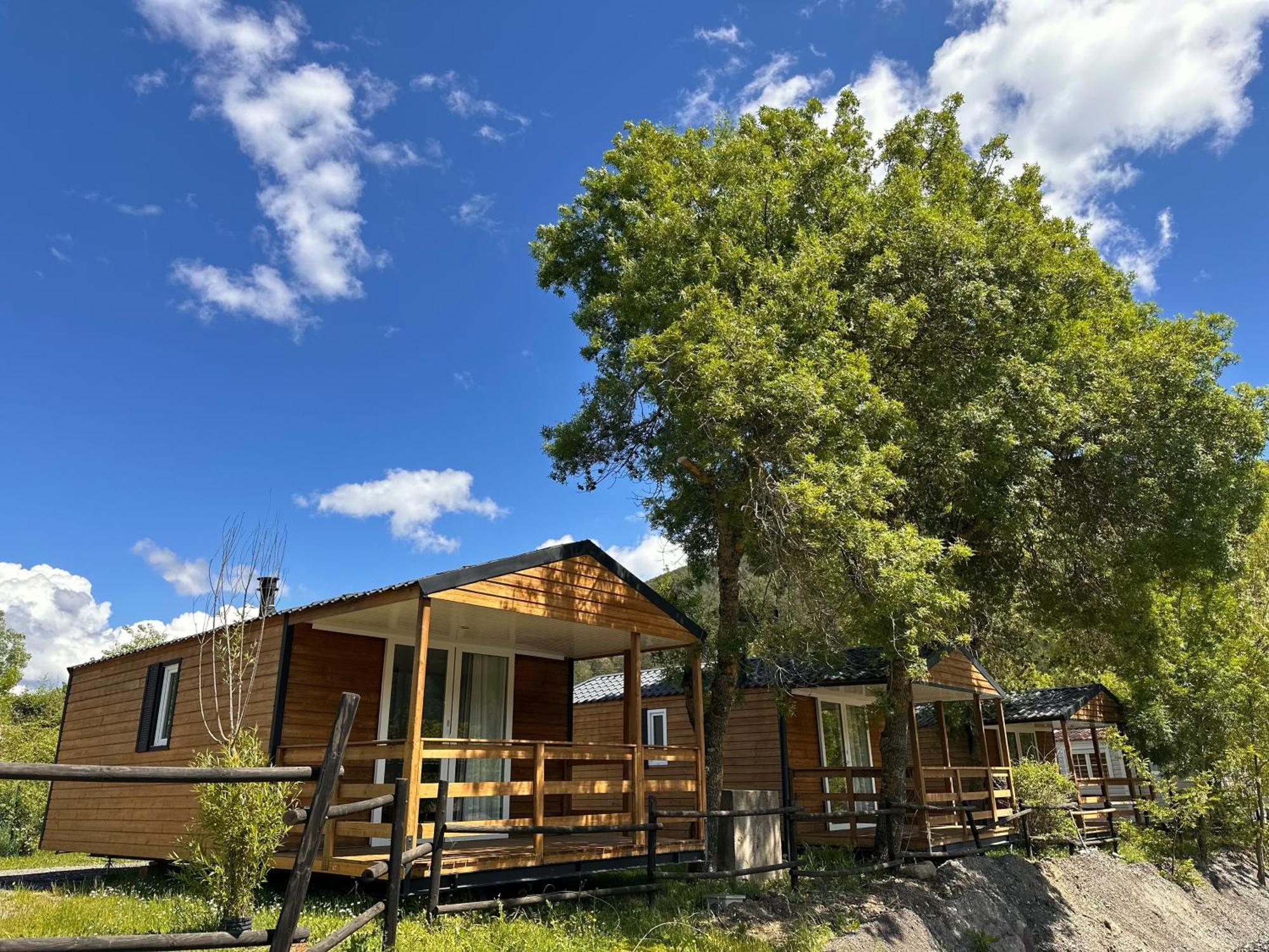 Bungalows Y Cabanas Solopuent Natur Castiello de Jaca Exterior photo